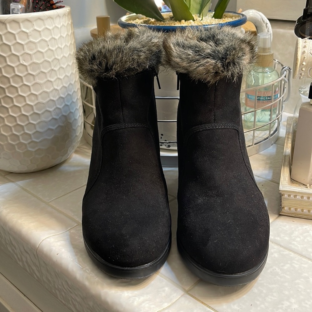 NWOT Just Fab Black Ankle Boots